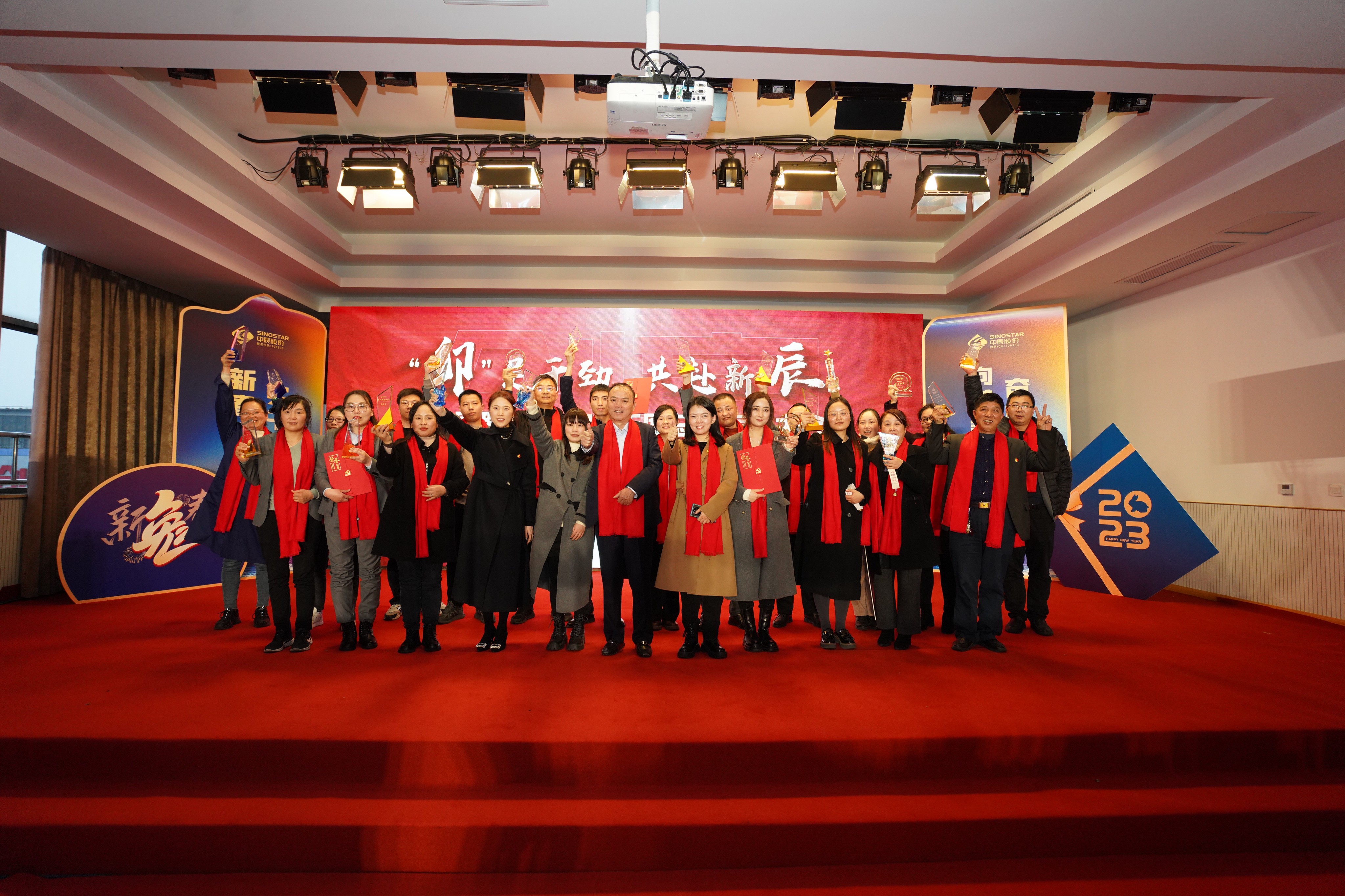 ������ʱ�������ǲ�!��¼�ɷ�ʢ���ٿ���î���㾢ͷ�������³�2022����ܽ������