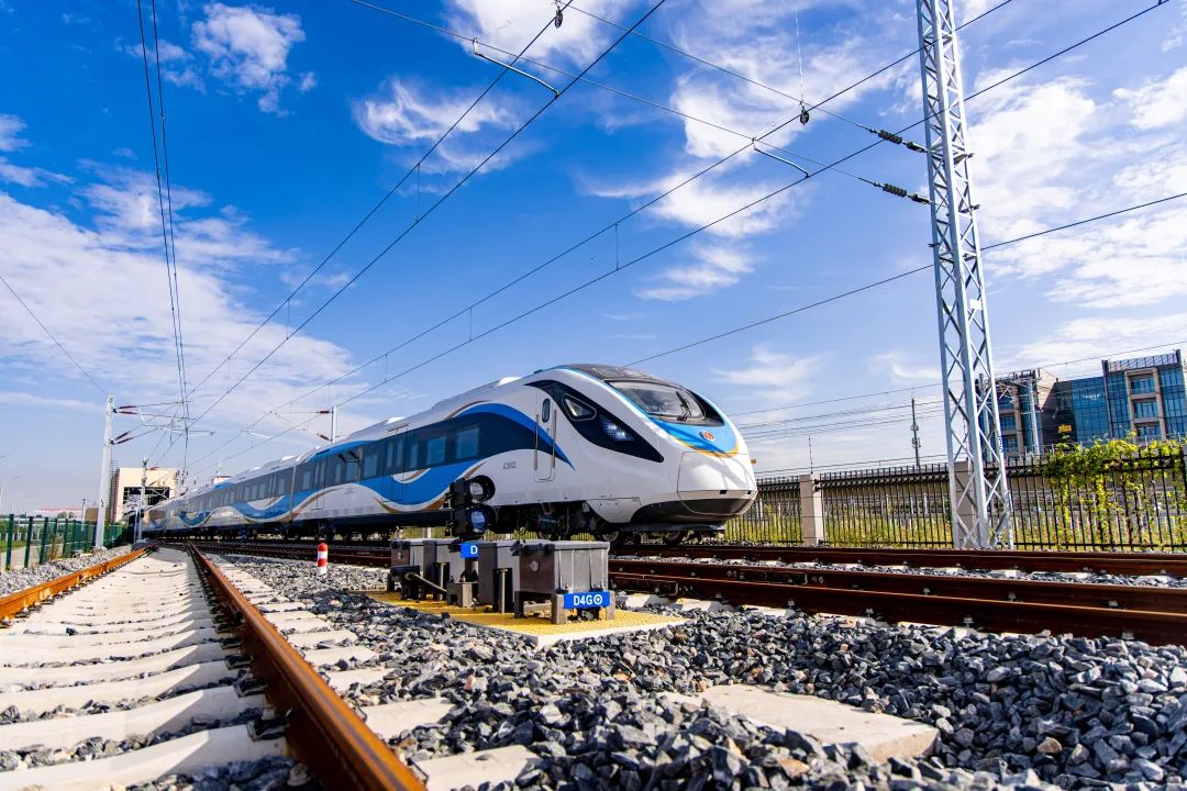 ��Ŀһ��ح������ʱ�������ǲ�!��¼�ɷ������Ϻ���������߽��տ�ͨ��Ӫ