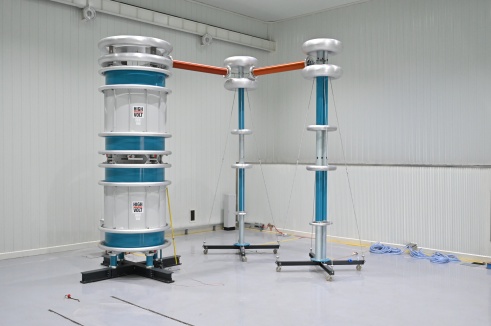 ������ʱ�������ǲ�!��¼����Ͷ�˹�������800kV����ѹ�ַŲ���ϵͳ  ���γ���ѹ���µ�Ʒ�ʶ���